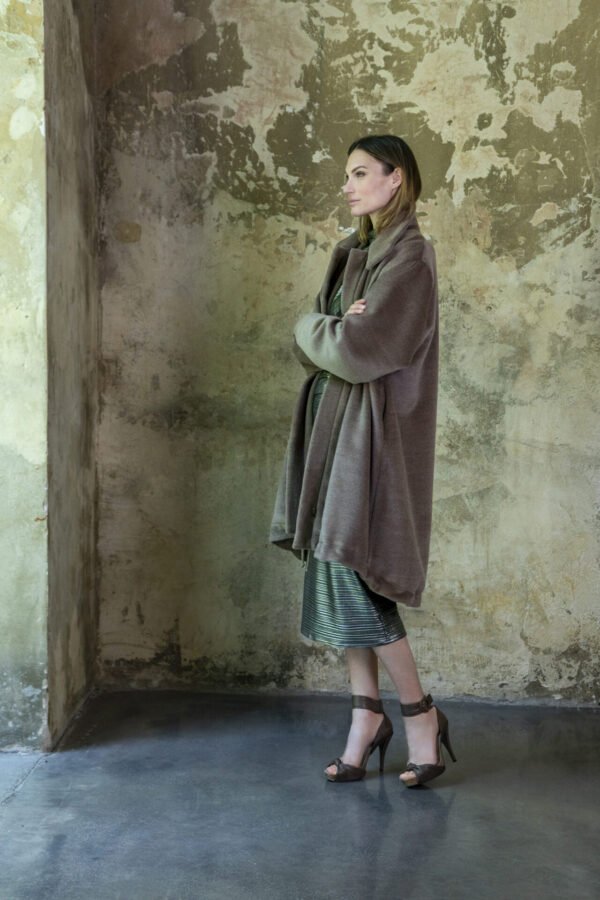 Alpaca Coat - Image 4