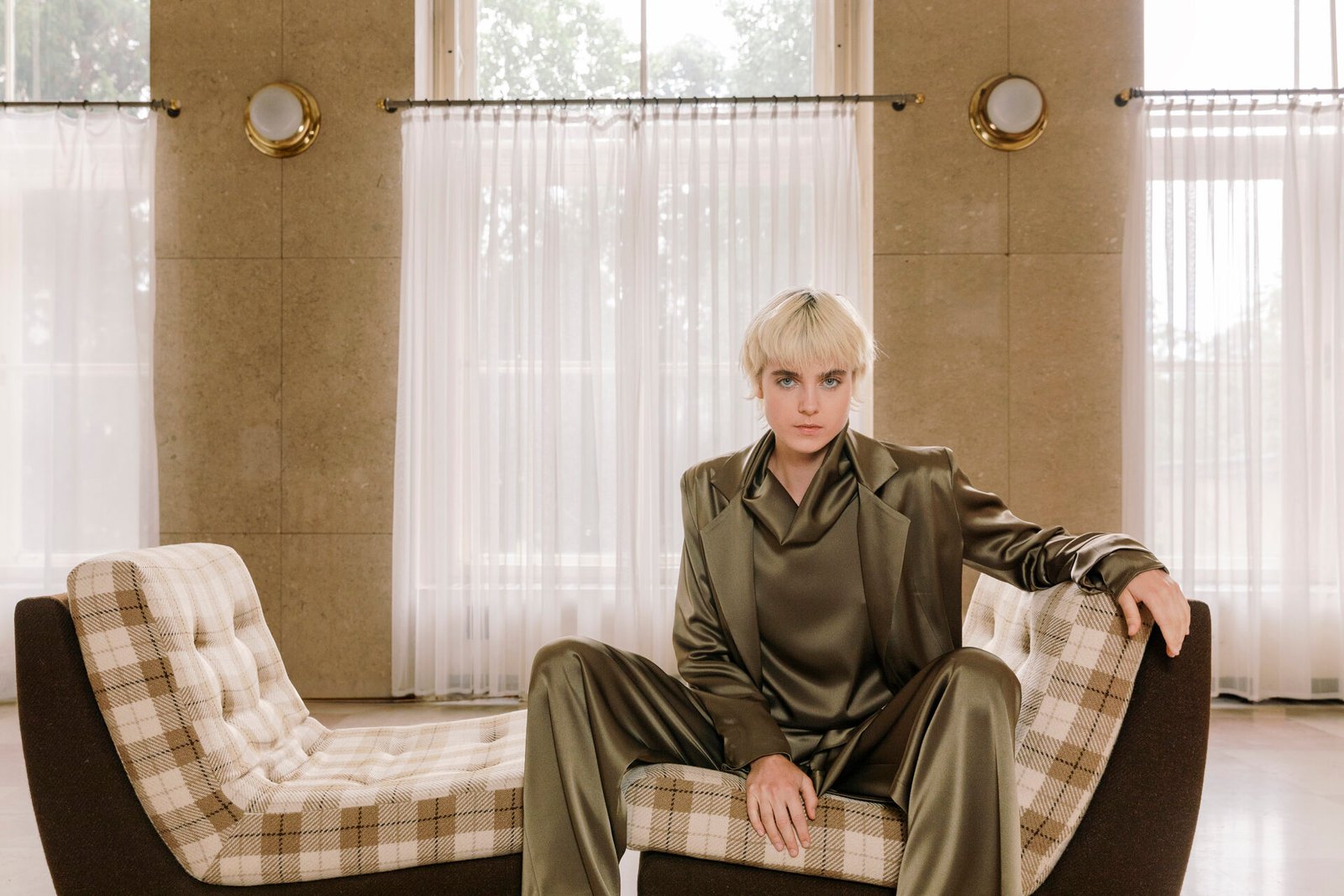 Turtleneck BLOUSE - Image 2